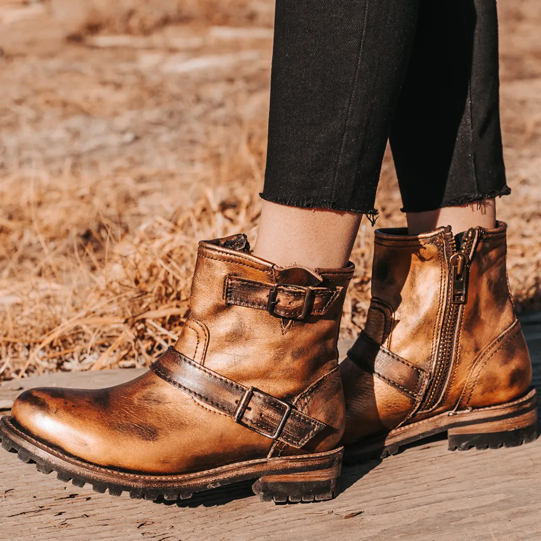 Outlet Harley Womens Booties
