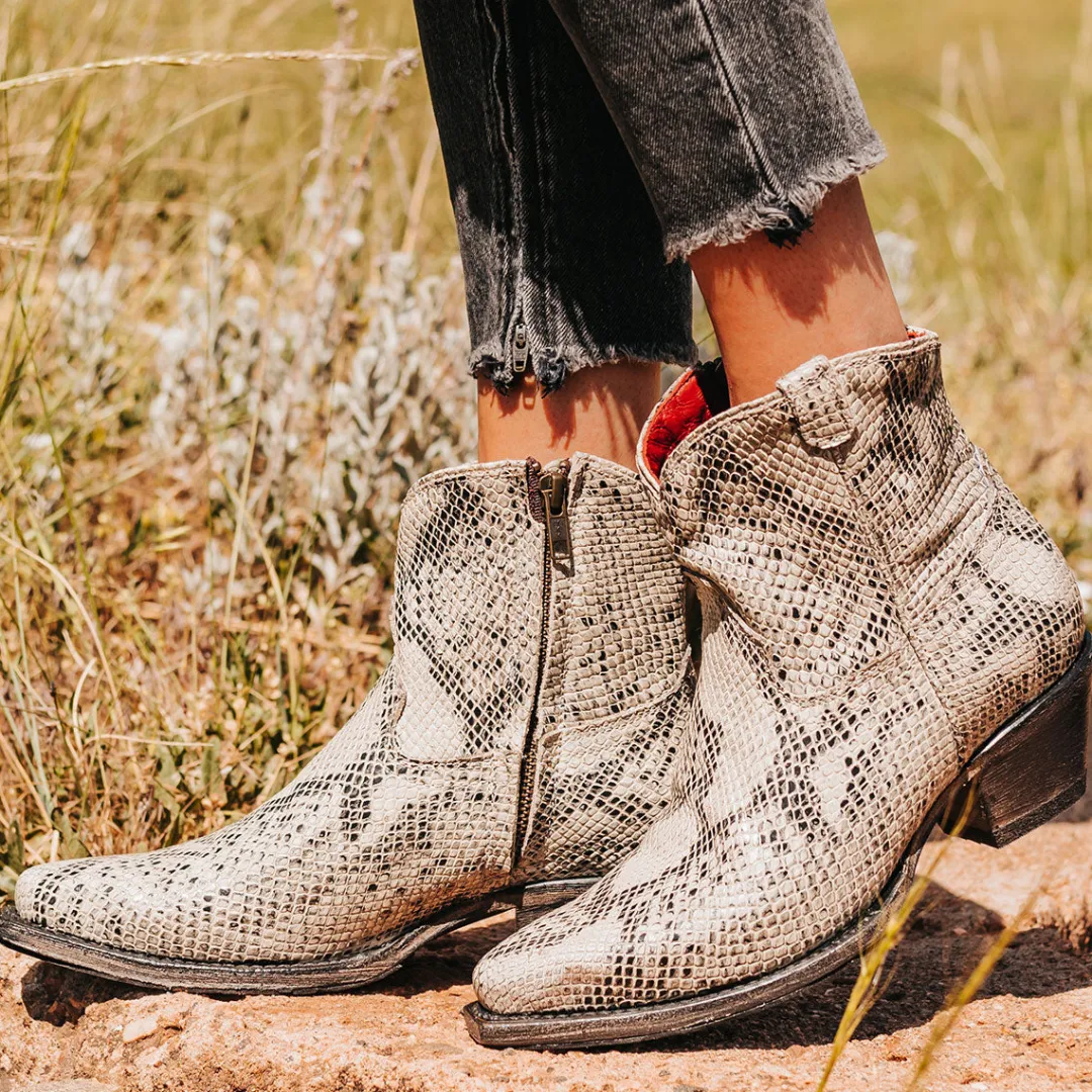 Best Miramar Womens Booties