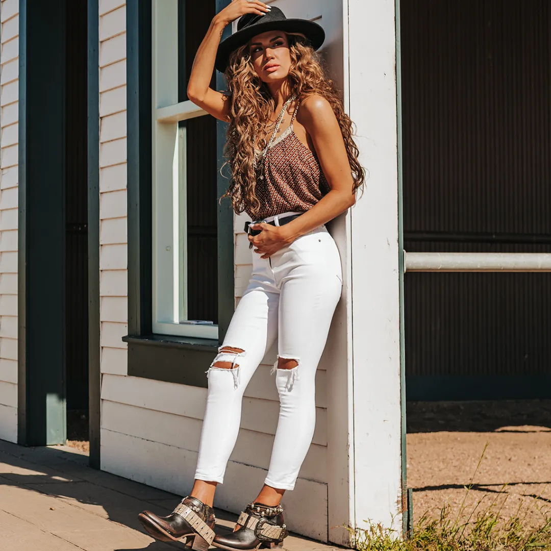 Sale Saloon Womens Booties
