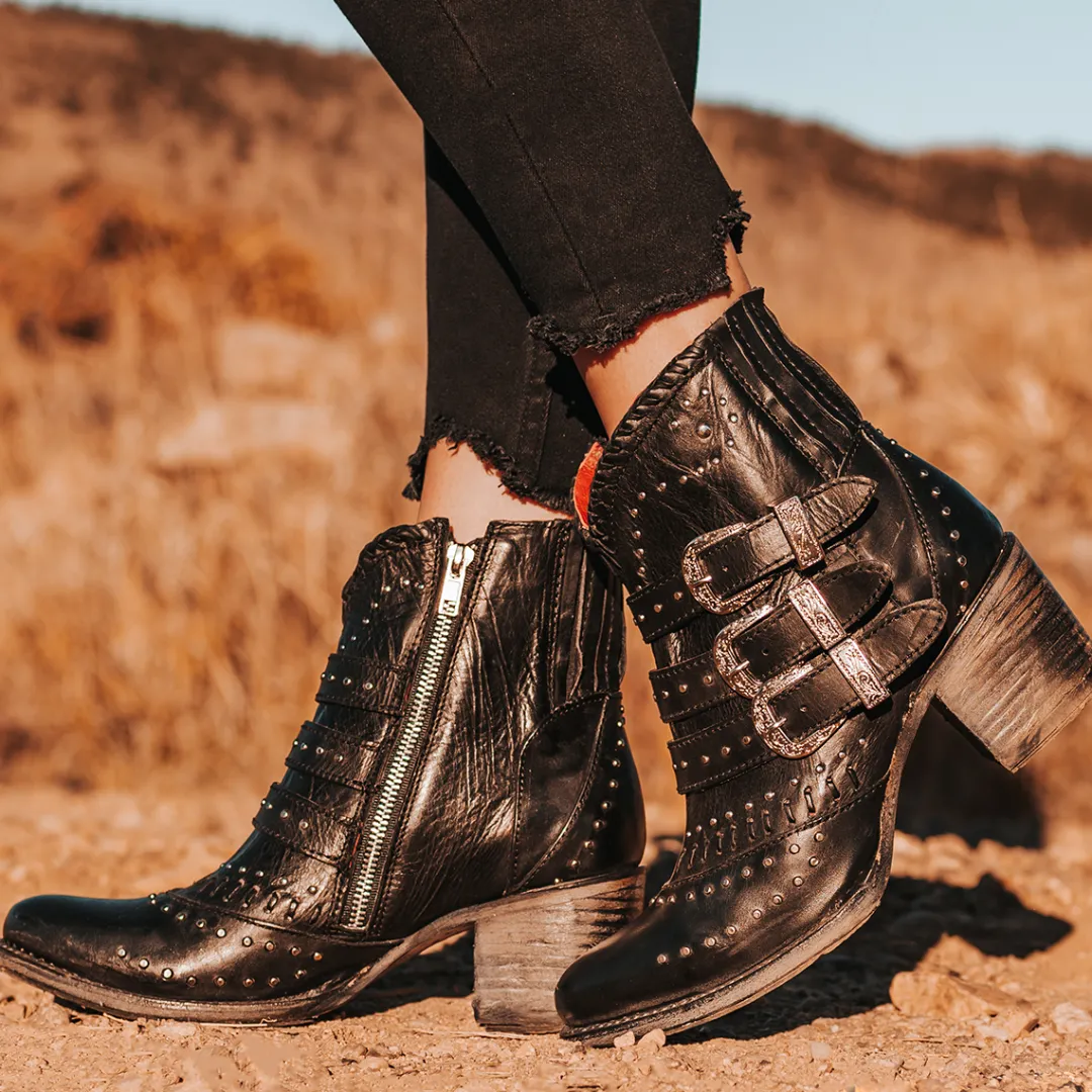 New Savanna Womens Shoes